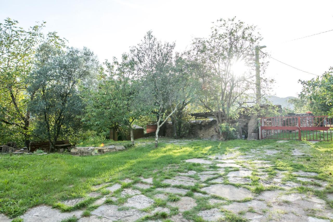 Seki Sest Villa Socerga Exterior photo