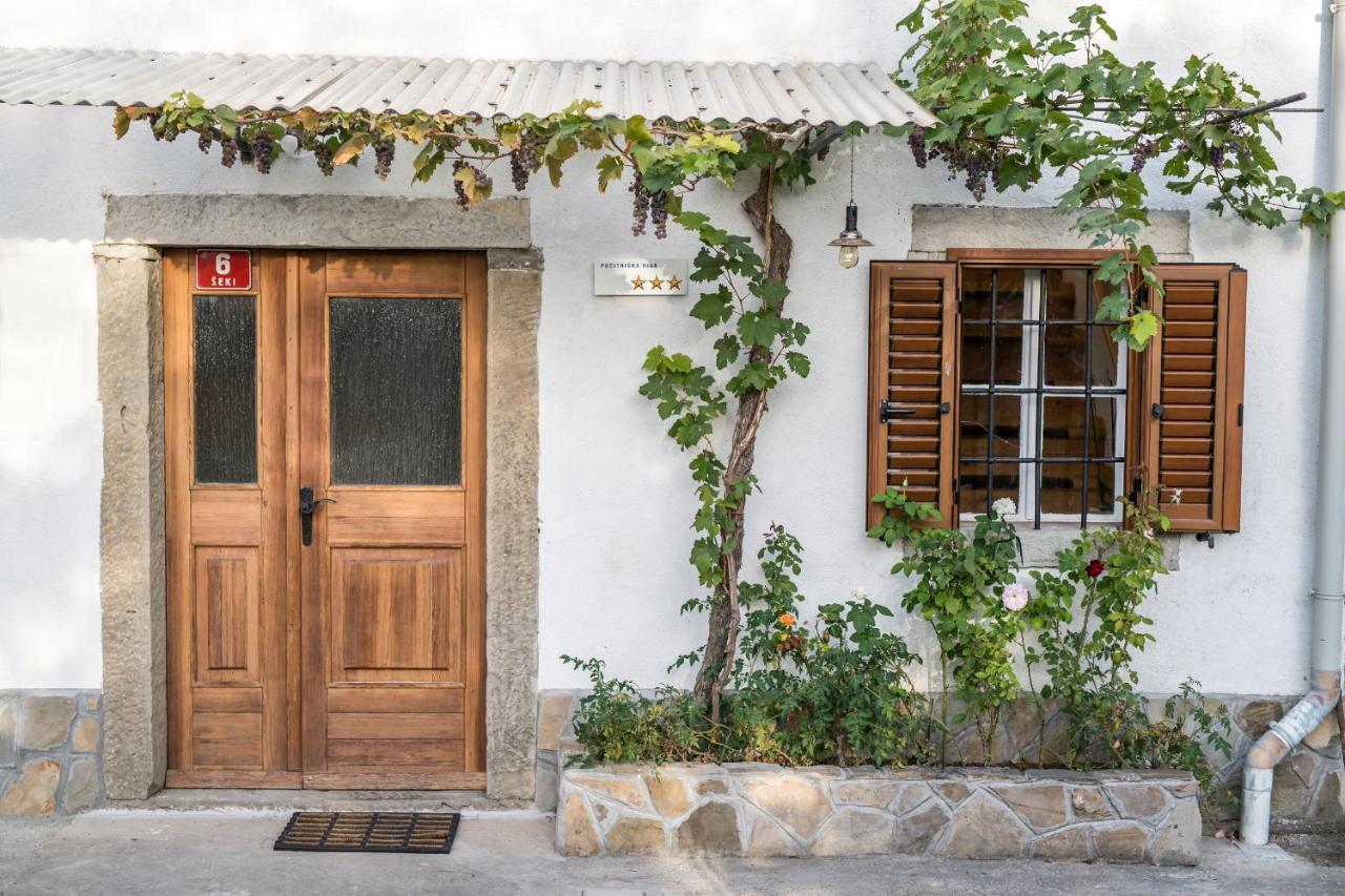 Seki Sest Villa Socerga Exterior photo